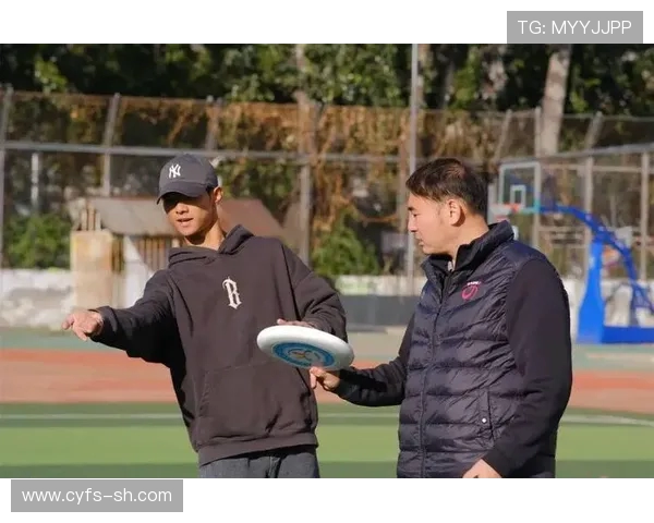 成都飞盘队节奏表现分析与比赛策略探讨